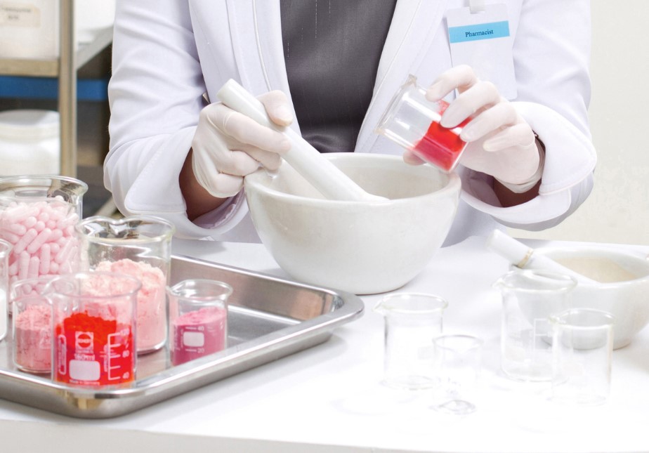 Compounding Pharmacy Services: Personalized Medication Solutions